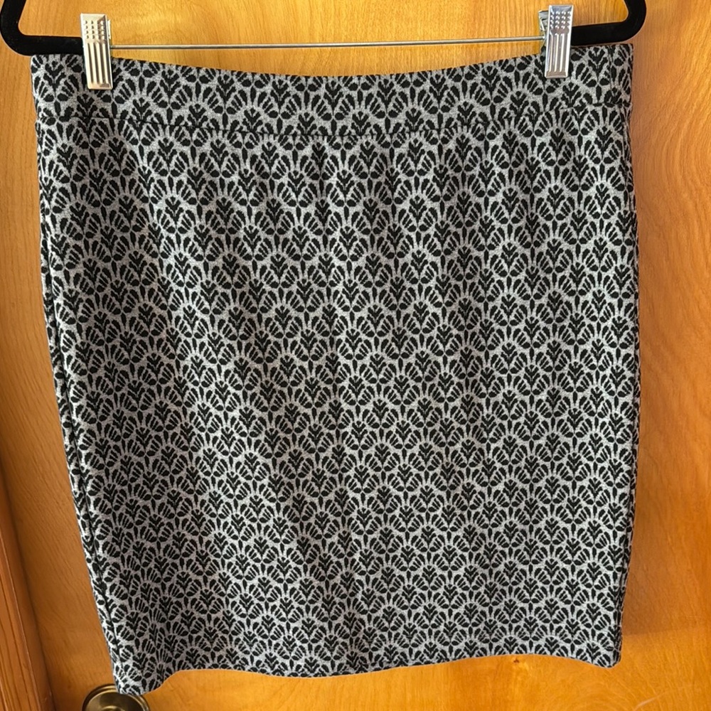 Black and Gray Patterned Skirt